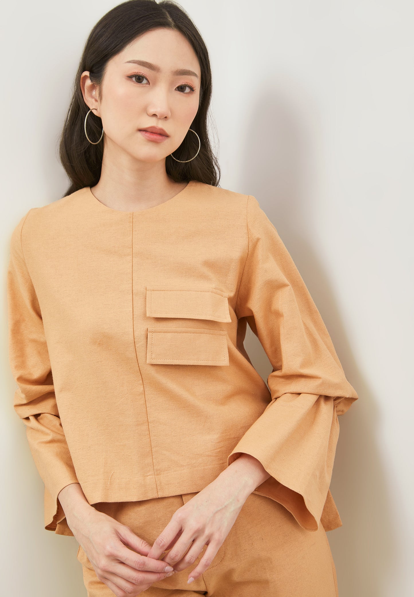 Look K41 | Long sleeve Blouse with side ribbon